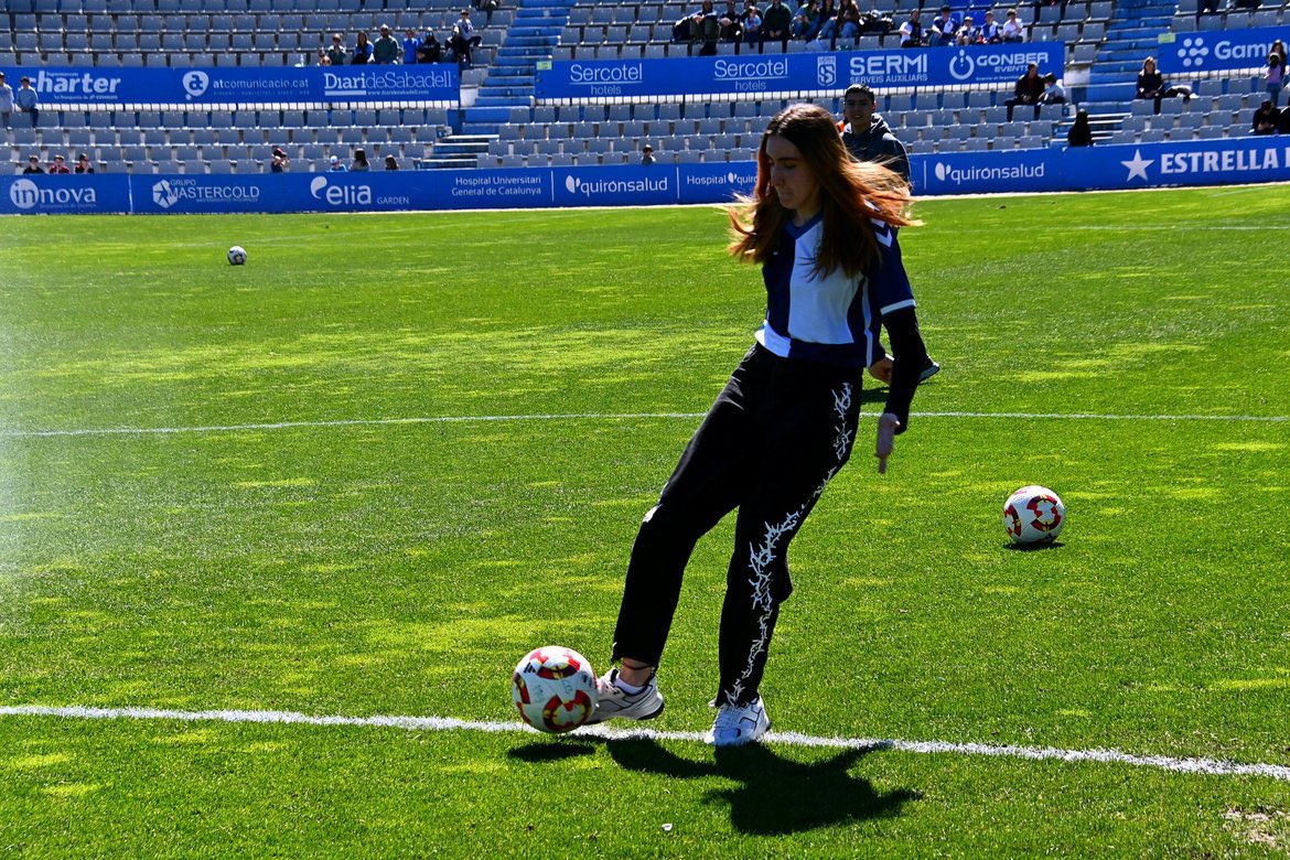 🤩 Torna el 𝐱𝐮𝐭 𝐝𝐞𝐥 𝐦𝐢𝐠 𝐝𝐞𝐥 𝐜𝐚𝐦𝐩!

👀 Vols ser el protagonista a la mitja part del #SabadellPeñaDeportiva? ⚽️

👉🏽 RT i m’agrada a aquest tuit per a participar (2 guanyadors) i dissabte anunciarem als guanyadors

🎁 Premi cortesia de Comercial Ibérica 2000

#AMQM