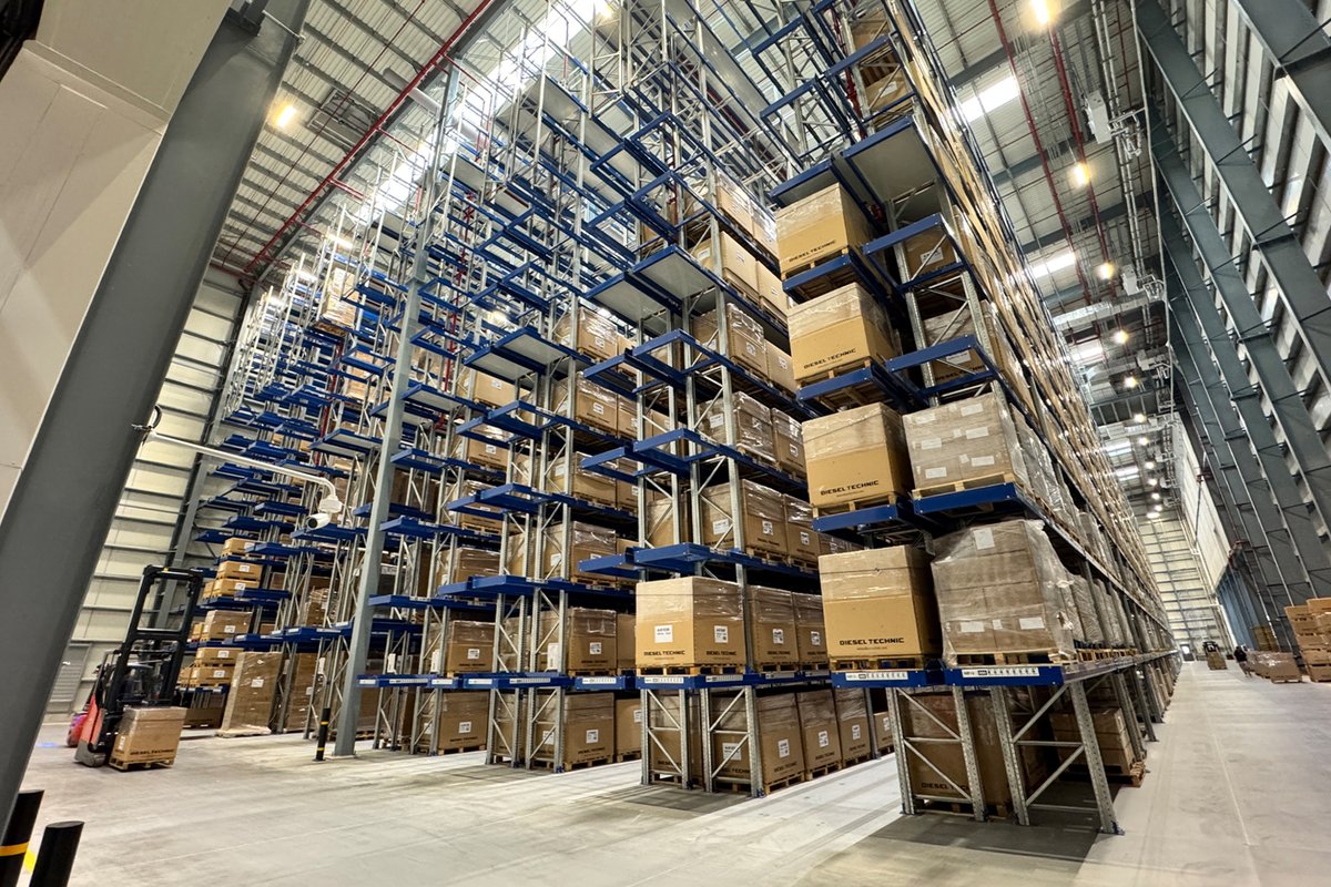 dieseltechnic's tweet image. Expansión en Dubái: Diesel Technic apuesta por el crecimiento 💹 
Mayor capacidad de almacenamiento 🏬 para una mayor disponibilidad
#dieseltechnic #availability #serviceserviceservice
dieseltechnic.com/es/grupo-corpo…