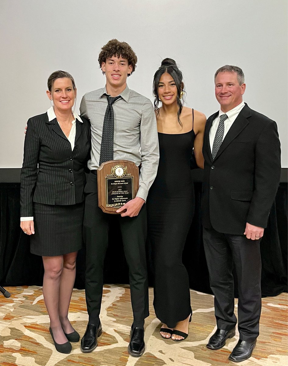 dbhs_dragons's tweet photo. Last night alumni Scottie Vines was honored by the Colorado Sports Hall of Fame as Male High School Athlete of the Year! 
Thank you Scottie for once again representing your Dragon family with grace and humility 🐲💙 https://t.co/CaTGf1MTRD