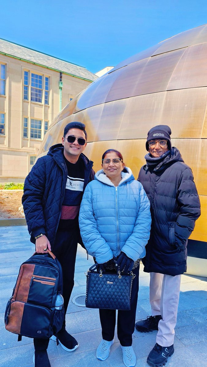 techy_aman's tweet photo. Feels like a dream 💭✨ After 585 days ❤️

#MakingMemories  #Family #Toronto #Technicalmasterminds #Amanlalani https://t.co/1YxpBOvVYR