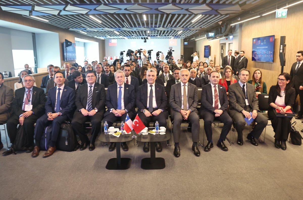 omerbolatTR's tweet photo. We held a business forum in Istanbul with the participation of nearly 100 of our companies, alongside Chile’s Minister of Foreign Affairs, Mr. Alberto van Klaveren. Addressing Turkish businessmen, the guest Minister invited our companies to invest and provided information about trade and investment opportunities in his country. We are in agreement that there is significant potential to increase the trade volume, which currently stands at around 500 million dollars.

The framework provided by the Free Trade Agreement (FTA), signed in 2011 and the first of its kind in South America, offers a favorable environment for our companies. Taking into account the time that has passed, we will review the agreement and explore ways to improve it.

During the Business Forum, we also signed a Memorandum of Understanding (MoU) to ensure fast communication and cooperation with our Chilean counterparts, which will allow us to follow our roadmap and achieve our goals.
