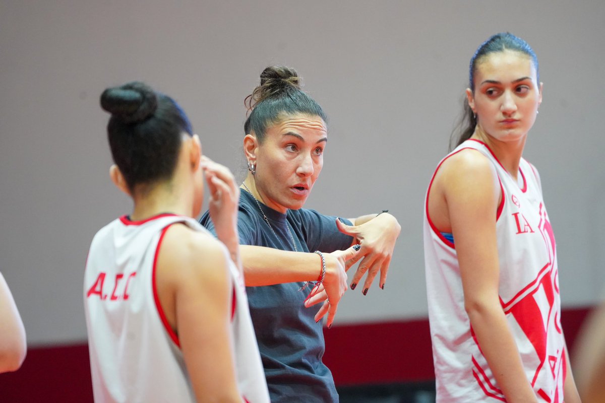 InstitutoACC's tweet photo. 𝗘𝗹 𝘀𝗮́𝗯𝗮𝗱𝗼 𝗰𝗼𝗻 𝘁𝗼𝗱𝗼 ⛹🏻‍♀️

Nos preparamos para la primera final de @LFBArgentina ante Riachuelo 💪🏻

🗓️ 12/04 | Ángel Sandrín

#VamosGloriosas 🇦🇹 https://t.co/OgJ8QsdUSS
