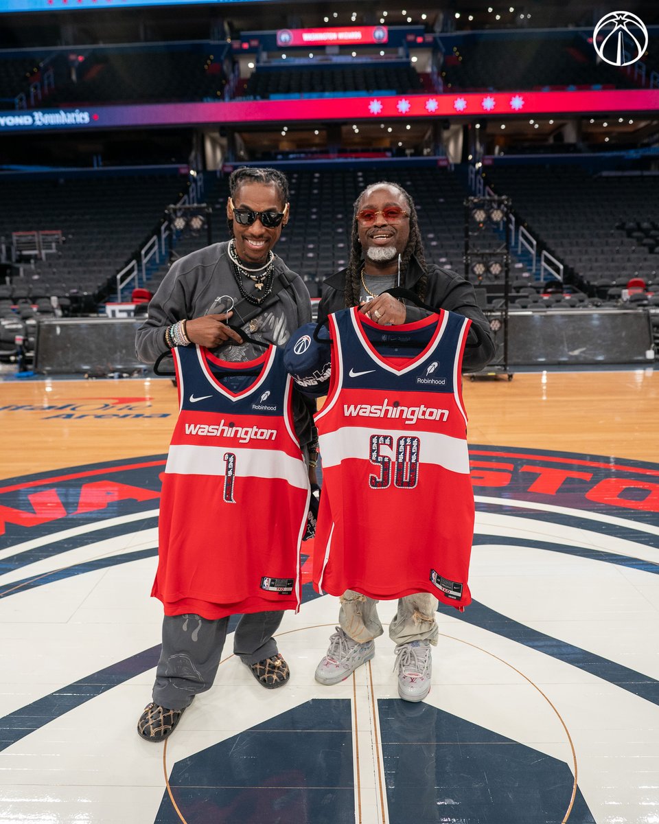 WashWizards's tweet photo. Ying Yang Twins brought the house down at halftime 🎤

What a way to wrap the season in The District 👏 https://t.co/0O5djFzV56