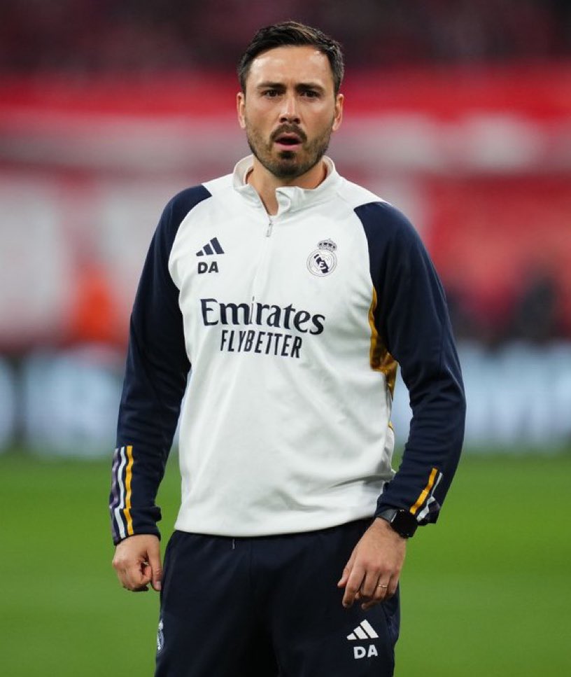 theMadridZone's tweet photo. 🚨 REMINDER: Carlo Ancelotti is suspended for the match vs Alavés. Davide Ancelotti will lead the team. https://t.co/KClE30WVo4
