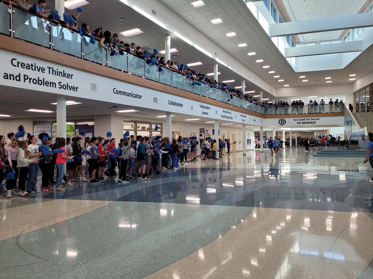 BeechwoodMiddle's tweet photo. This morning we celebrated our Special Olympics team with a special send off as they head to their Spring Games! We wish them the best of luck and we are so proud of our Bengals! π€©ππ #TogetherAtTheBeech https://t.co/JLabblZcYH