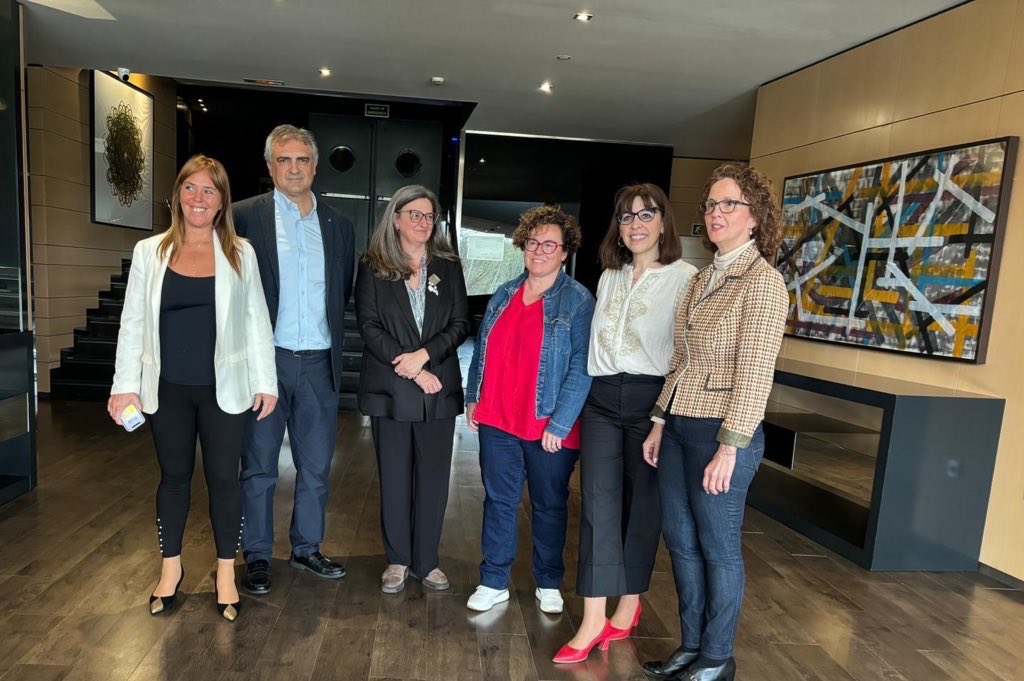 Gaur Cordobako komunikabideekin partekatzen Cordoba 2026ean munduko gazta hiriburua izateko lanean ari garela..ea hautagaitzak aurrera egiten duen..