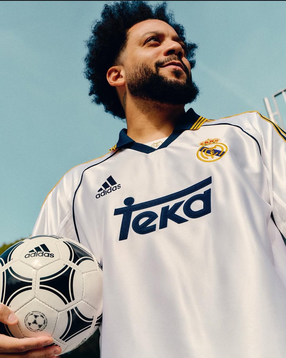 Marcelo in the retro kit! 🤩🤍