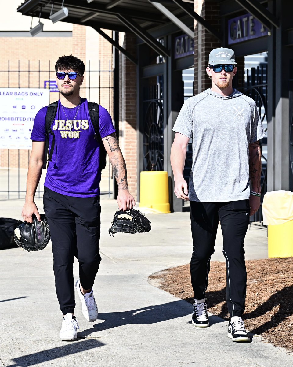 LSUbaseball's tweet photo. Off To The Plains ✈️ https://t.co/IadlZXW2OI