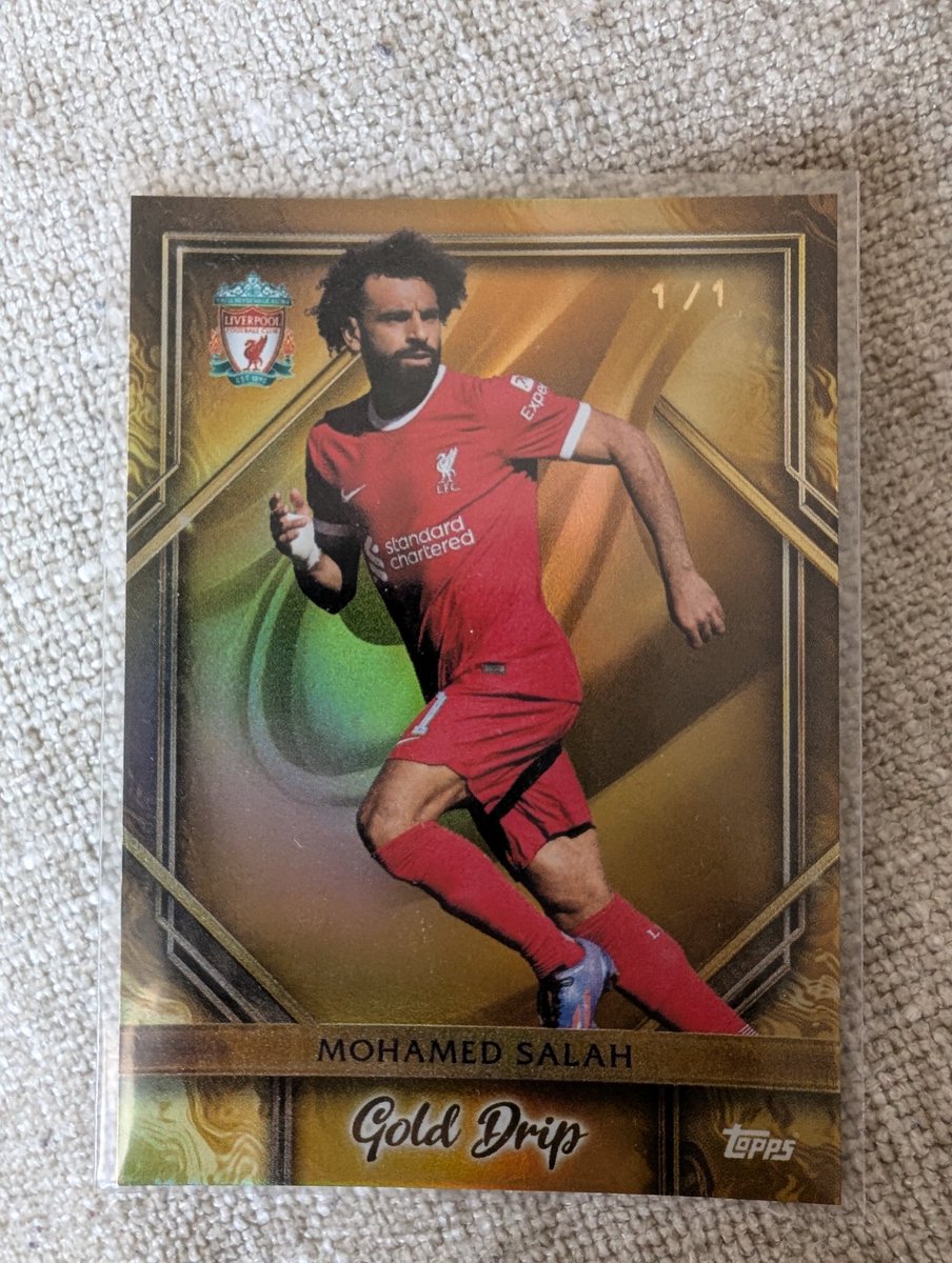 ardommarriott's tweet photo. Just pulled the Gold parallel Mo Salah 1/1 card...beyond happy with this card, definitely a keeper!! #YNWA https://t.co/wwT8L1SwGs