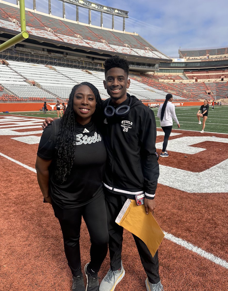 Steele Track & Field tweet media