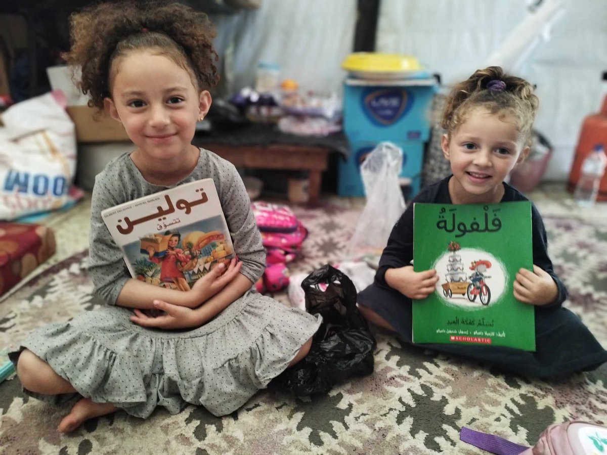 AhmedWalidSadeq's tweet photo. May Allah protect us and all the people of Gaza. The bombing is intense and ongoing 💔🇵🇸
Please keep us in your prayers and don’t forget us🍉🙏🥹
Our children deserve a better life. Don't forget them in your donations.🙏🇵🇸
https://t.co/qbeG9PKK4f https://t.co/P7GyZiVnDW