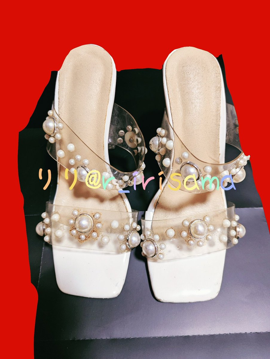 r_irisama's tweet image. #靴売ります #パンプス売ります #ブーツ売ります #サンダル売ります #足もの売ります  #足もの買います 

10番サンダル
梱包費送料全部含め3500円です✨️

これめちゃくちゃはいた！可愛くて🩷
素足やストッキングで履くことが多かったです👍🏻
途中までピンヒールで地面につく部分は広めになってます💞