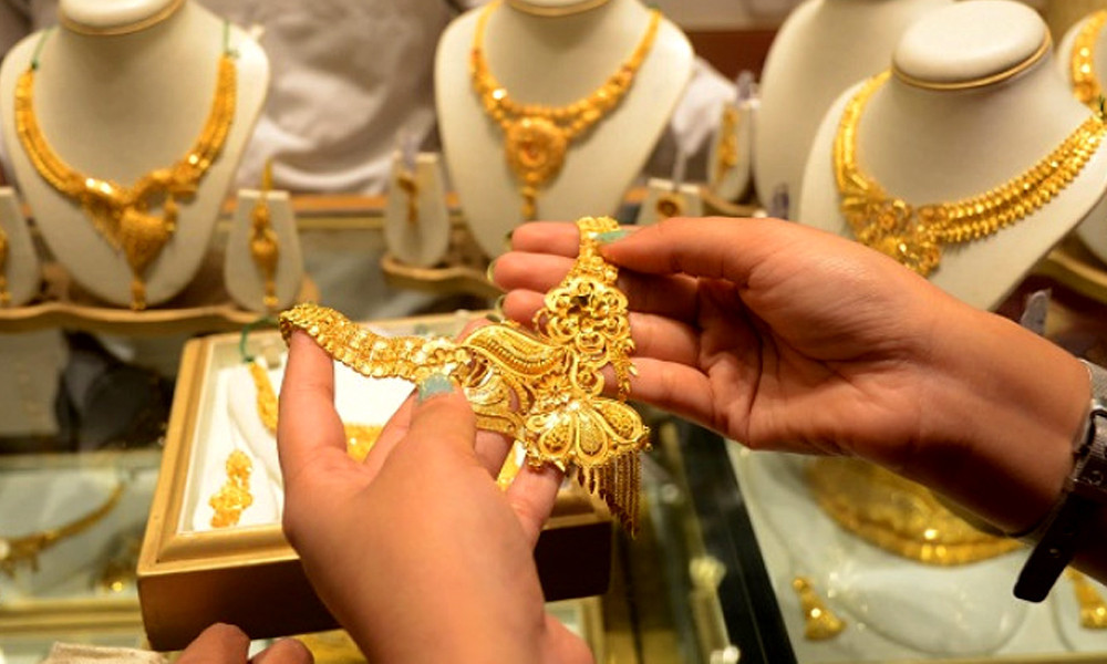 সোনার দাম ভরিতে বাড়ল ২৪০৩ টাকা