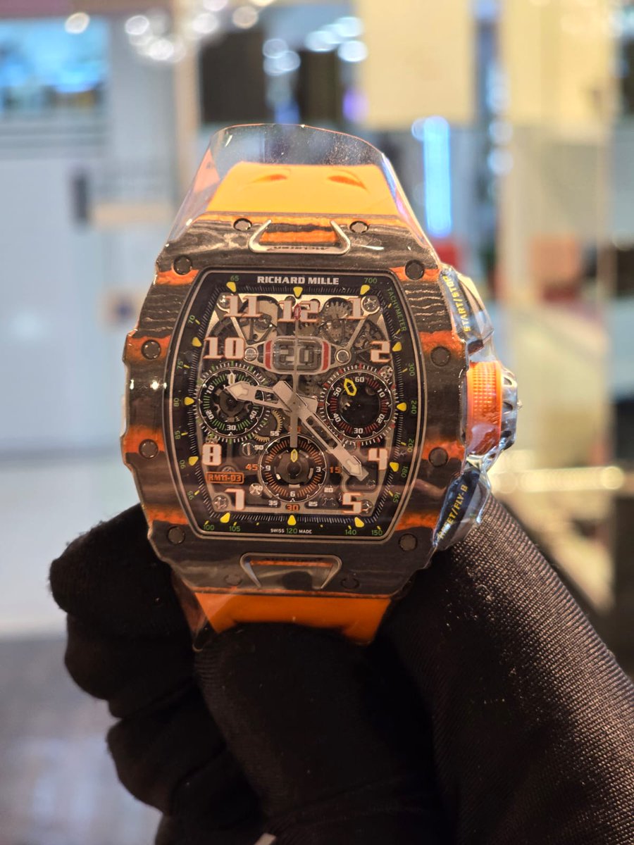 Flying to Thailand tomorrow for Songkran, but let me dish out some new timepieces that just arrived at our shop before I get wet.

41mm Datejust 2025 ref 126334 - $14,000

Zenith tourbillon Felipe Pantone limited 100 pieces - $41,000  

Rolex Daytona Platinum 116506 Index Dial -