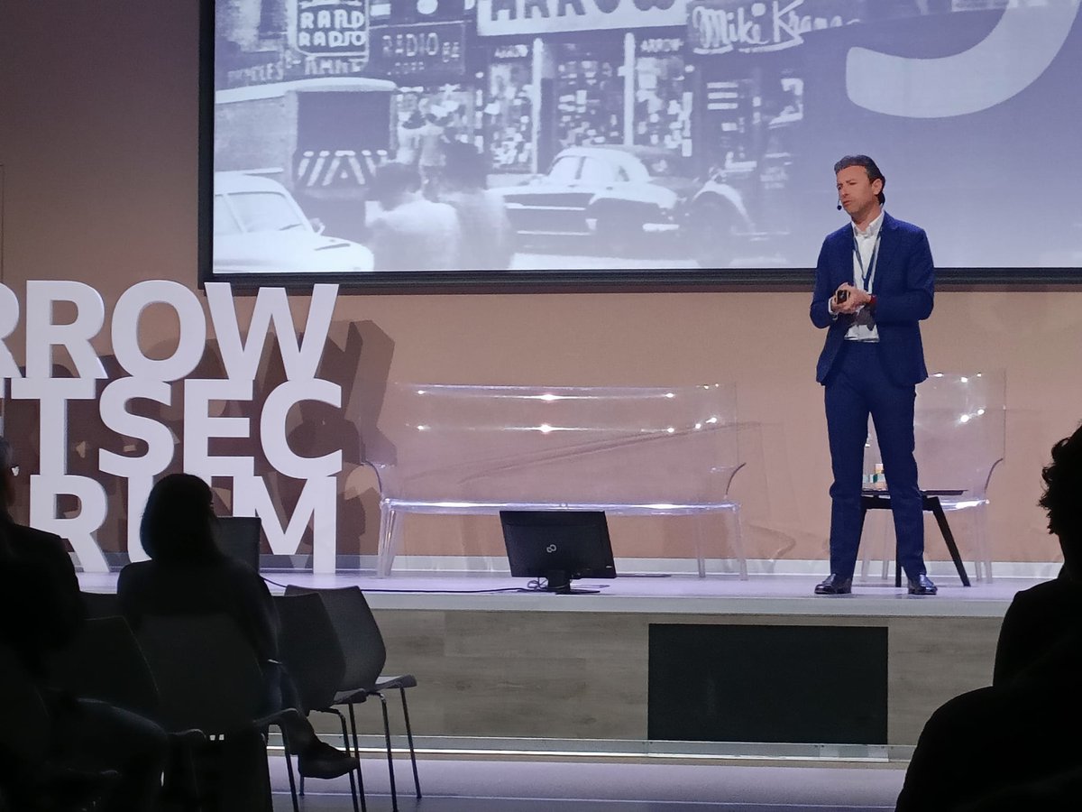 Shellrent's tweet image. 📍 Oggi al #NetSecForum di Arrow Electronics Italia

Giornata che ci ha visto in compagnia di speaker di rilievo e vendor IT internazionali per approfondire le ultime novità su intelligenza artificiale, cybersecurity e direttiva NIS2.

#Cybersecurity #IA #NIS2