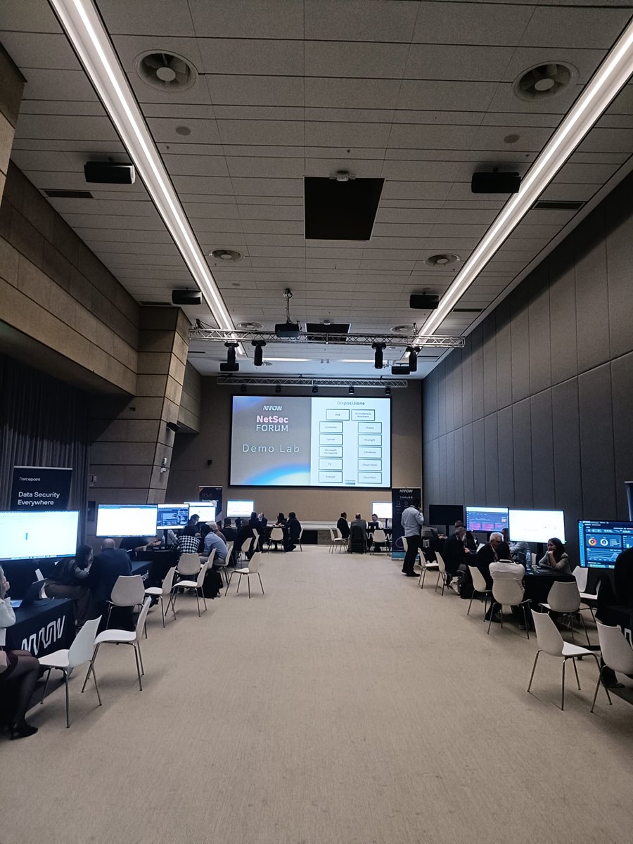 Shellrent's tweet image. 📍 Oggi al #NetSecForum di Arrow Electronics Italia

Giornata che ci ha visto in compagnia di speaker di rilievo e vendor IT internazionali per approfondire le ultime novità su intelligenza artificiale, cybersecurity e direttiva NIS2.

#Cybersecurity #IA #NIS2