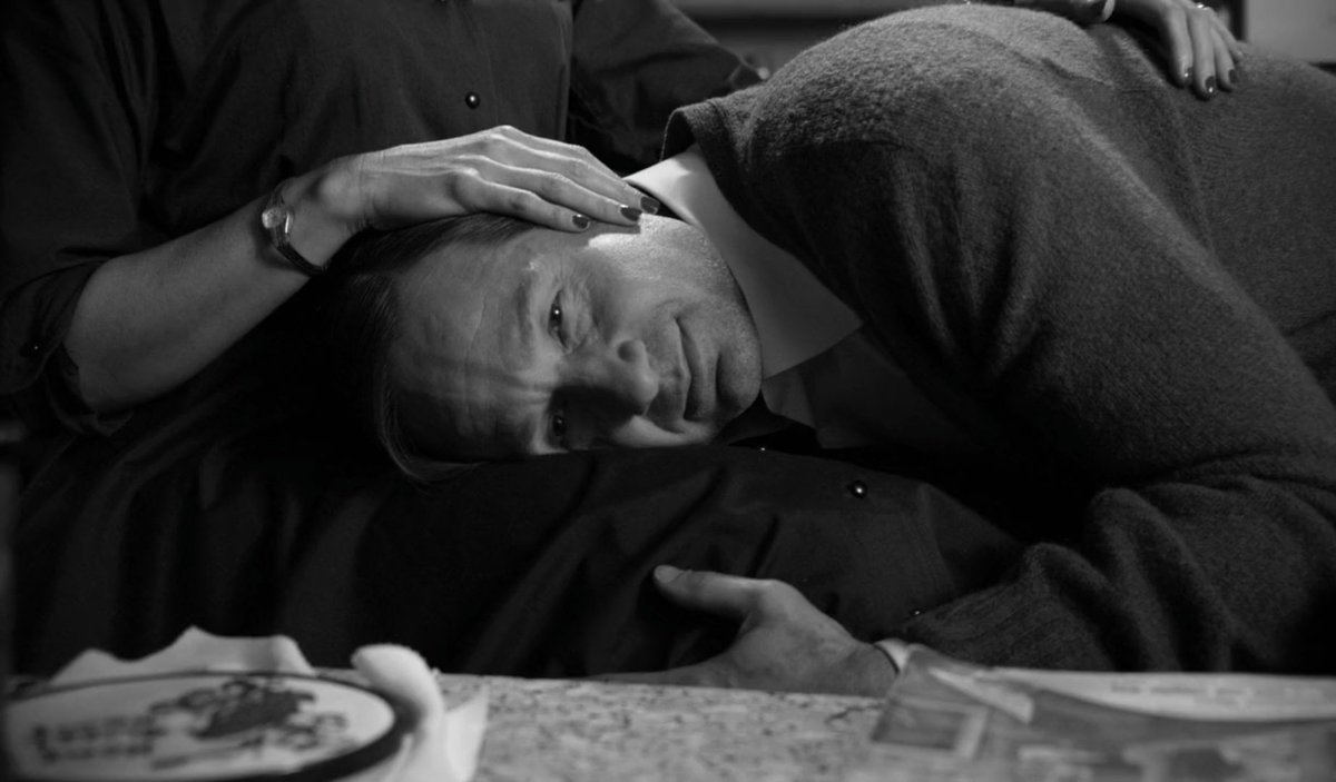 DavidDGillianA's tweet photo. Hank living the dream in a parallel universe https://t.co/jXiUMz2fD2