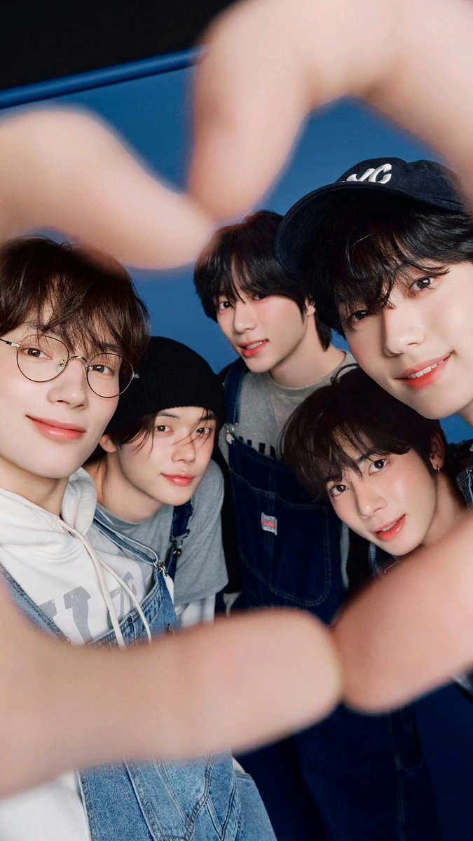 _lfYouSaySo's tweet photo. 🎶 2025 🎶

- 18 janvier : Ateez 
- 30 mars : TXT
- 13 juin : The Rose
- 26 juillet : Stray Kids 

On va s’en mettre plein des oreilles, et les mirettes 😍 https://t.co/iWtbbW1xjs