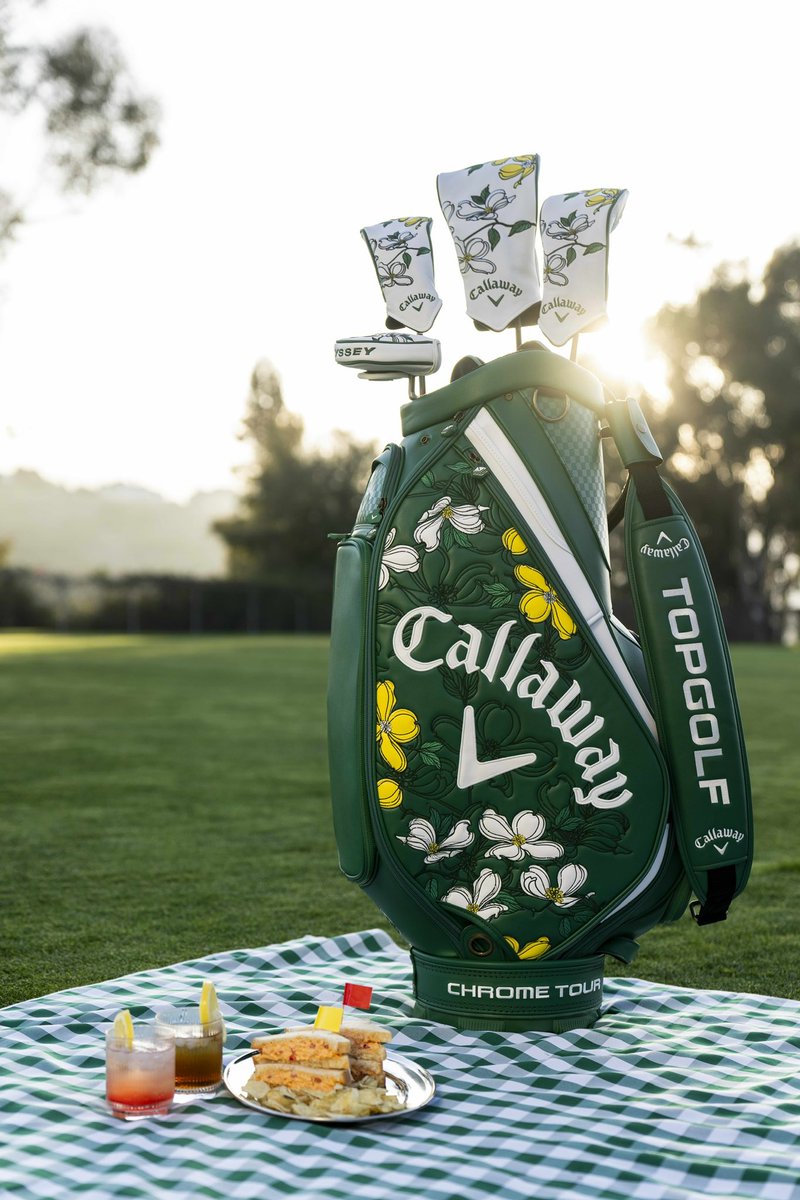 The bag #TeamCallaway will be using this week. 🌺

What do think? Drop us a comment and/or emoji below and lets us know!