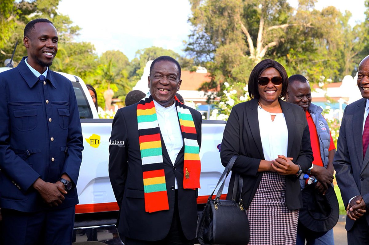 EDevolutionZw's tweet image. PPC hands over 60 tonnes of cement to President Mnangagwa at State House @faz_trust 

#PPC
#LocalGovernance
#edevolutionmedia