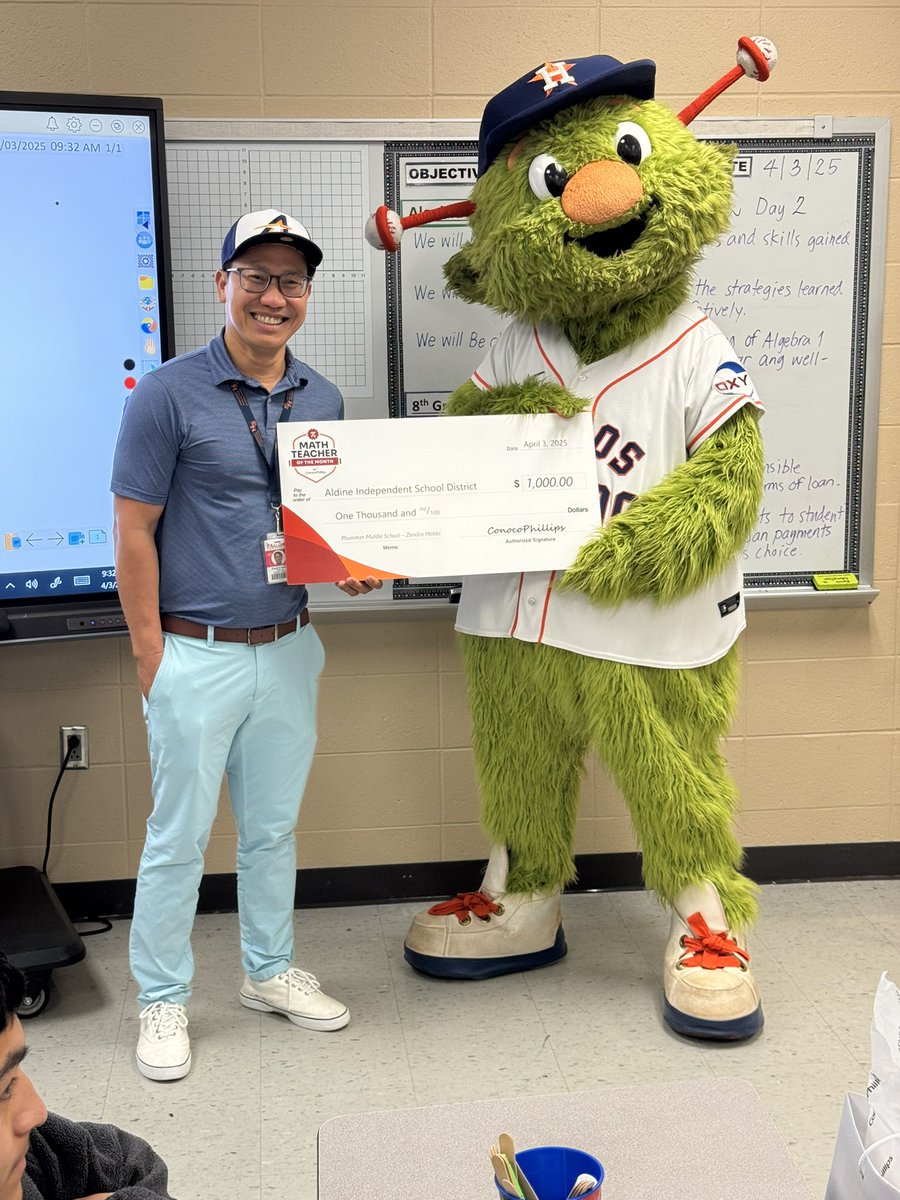 DrResillaEd's tweet photo. Last week, I had the opportunity to celebrate Mr. Molito named ConocoPhillips Math Teacher of the Month. I took the opportunity to recruit for our M. Ed and Ed. D in Educational Leadership Programs and visit our doctoral student, Plummer MS principal Detrick McAfee. https://t.co/GpOruI7JFi