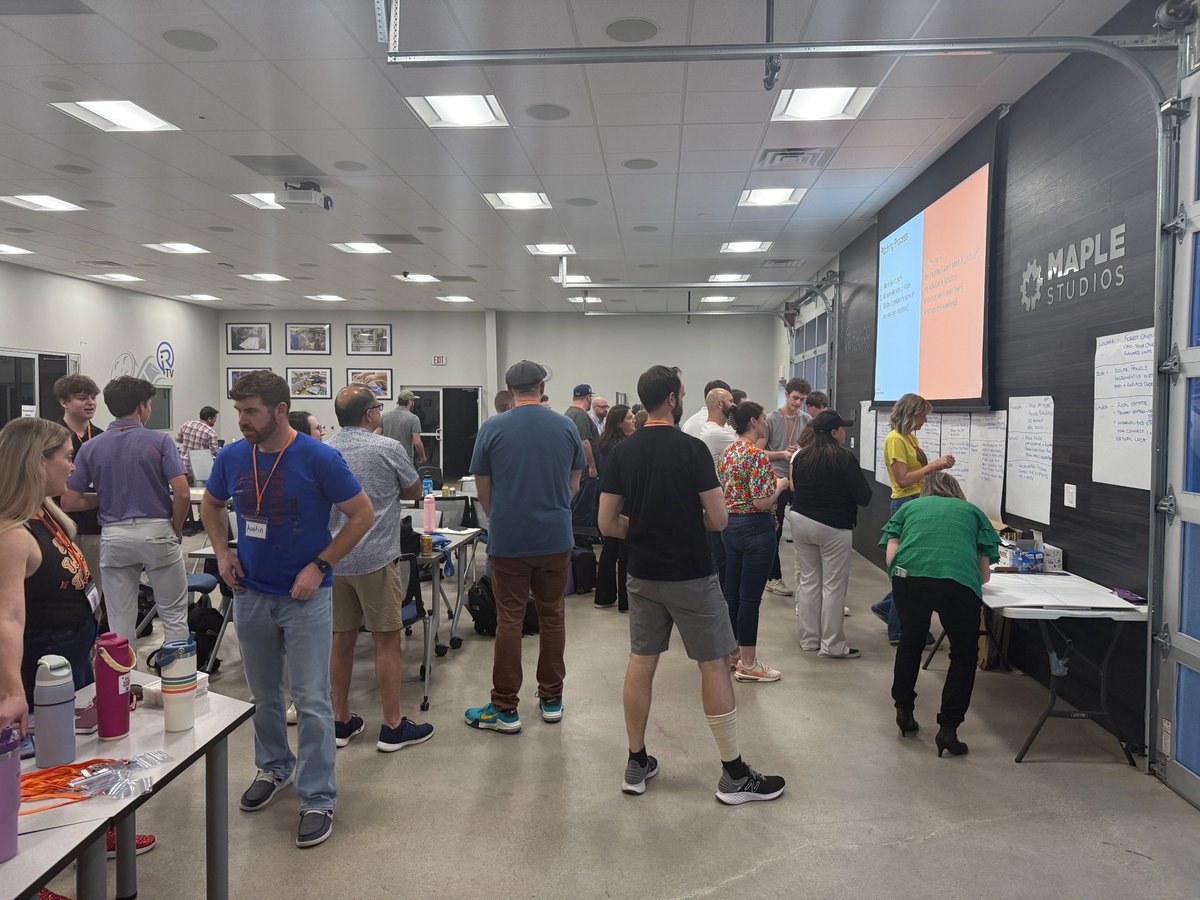 MapleStudiosDSM's tweet image. Speed networking for founders only—no service providers, no sales pitches.

Just entrepreneurs, builders, and owners making real connections.

🗓 Thursday, April 17
📍 Maple Studios, WDM
⏰ 3:30–5:00 PM
🎟 Free but limited spots!

Grab yours: maplestudios.com/events/founder…