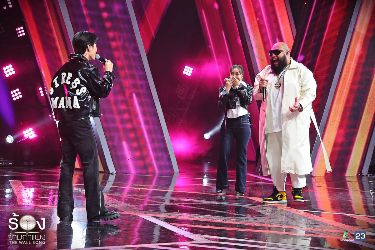 ร้องข้ามกำแพง The Wall Song tweet media