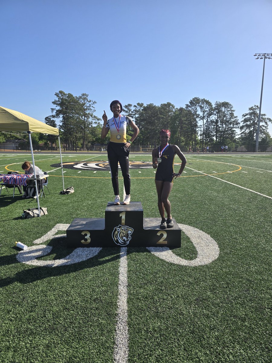 Area Champ!!! In LJ <a href="/jaycoop2025/">Jayla Cooper</a> 19'7.75