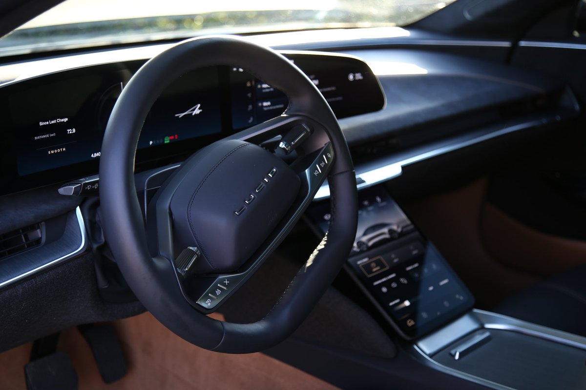doll_debbie's tweet photo. Lucid…..when you want that beautiful new car smell with none of the musk ;) @LucidMotors  Still exciting and thrilling to drive every day going on year 3! #lucidownersclub https://t.co/y1BYI0Y5Ou