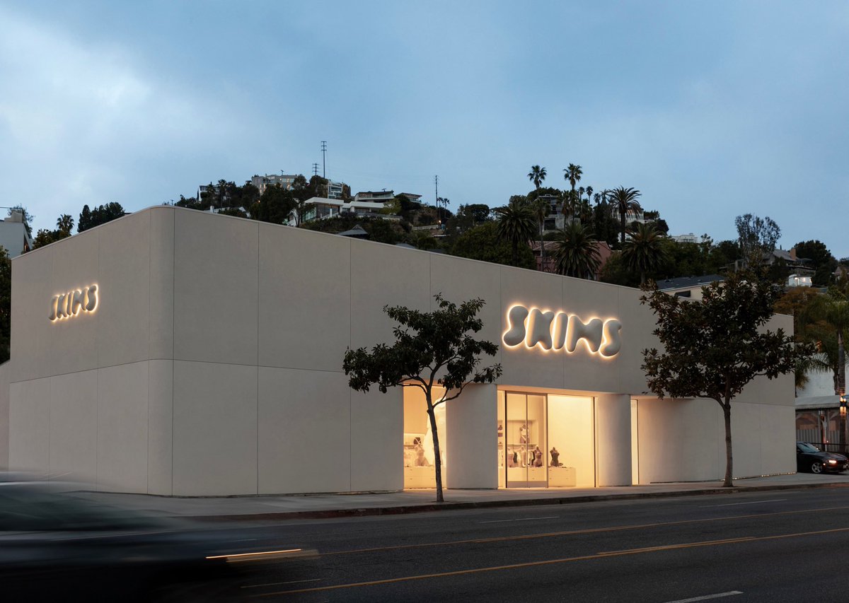 KimKardashian's tweet image. Our newest @skims store is open and it’s in my home town LA🤎 dreams do come true
SKIMS LA
8569 W SUNSET BLVD,
WEST HOLLYWOOD, CA
