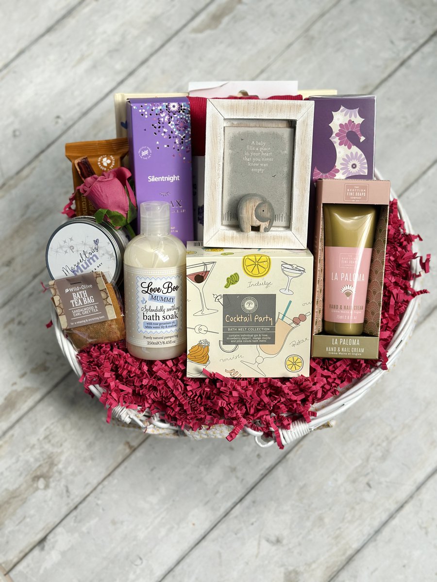Today's Gift Basket Of The Day is 'New Mammy Pamper Gifts'

ow.ly/GzgN50Vy63E

Follow &amp; RT to enter #prize draw to #win a Gift Basket. 

More info via our blog. 

#dailydispatch #gifts #competition #giftbasketsrule #newmummygifts #giftsfornewmum