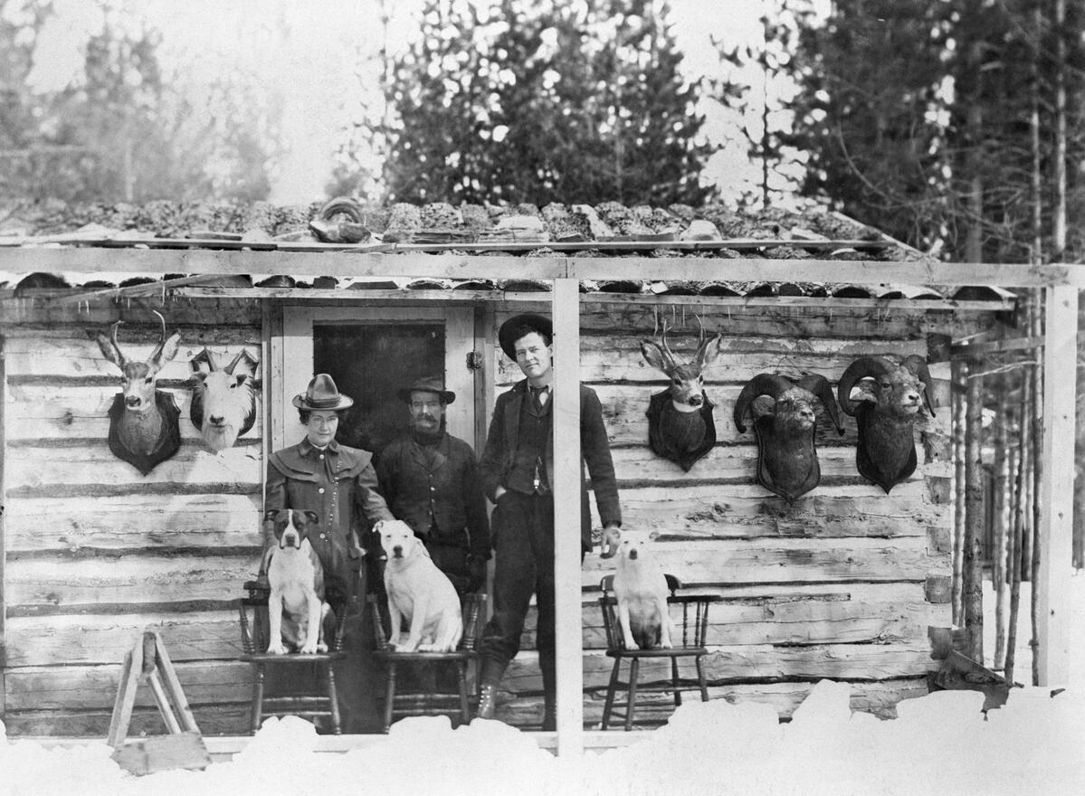 UCalgaryLibrary's tweet image. Today is National Hug Your Dog Day! (Not that you needed a reminder.)
These historical photographs from the Glenbow Archives confirm what dog lovers already know: dogs are the best part of our lives