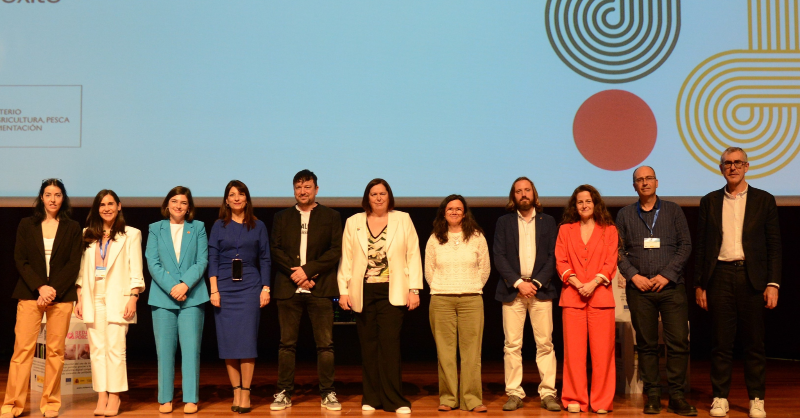 gobmapa's tweet photo. 💬 @BegoaBernal ha destacado la apuesta «decidida y continua» del Gobierno por impulsar la innovación agroalimentaria.

Hoy hemos celebrado una década de innovación en el sector agroalimentario a través de proyectos de grupos operativos supraautonómicos.

#AgroInnova