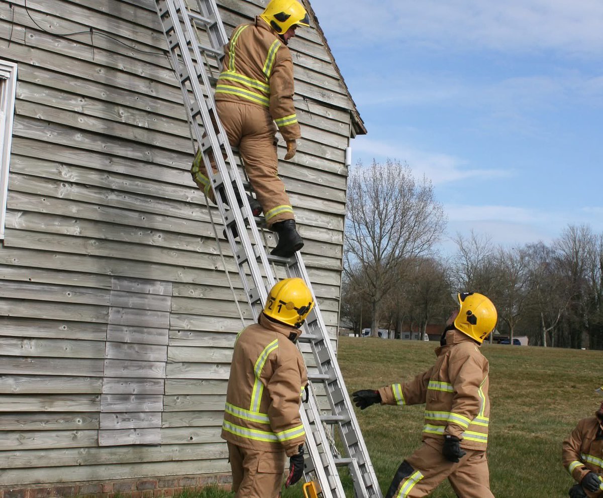 WHMGSecurity's tweet photo. At WH Management Group, we take pride in ensuring our staff are equipped with the highest level of skills and preparedness. Our latest training session covered essential techniques that keep our team at the top of their game in security and emergency response. https://t.co/zySkikq8g9