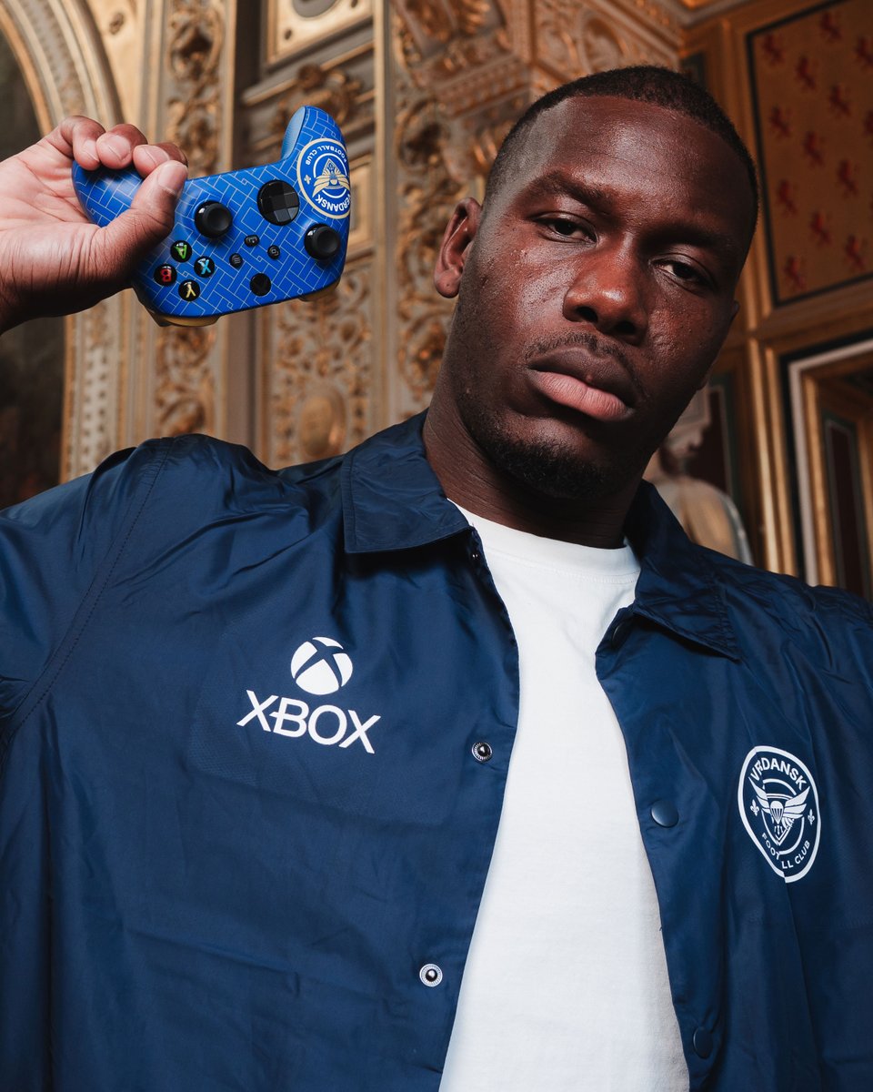 [CONCOURS]

Top 1 assuré 💯 
Repars avec ton loot spécial FC Verdansk 👇  

🟩 RT + Follow <a href="/FC_Versailles/">FC Versailles</a> &amp; <a href="/XboxFR/">Xbox FR</a> 
🟩 Tag ton partenaire d'escouade