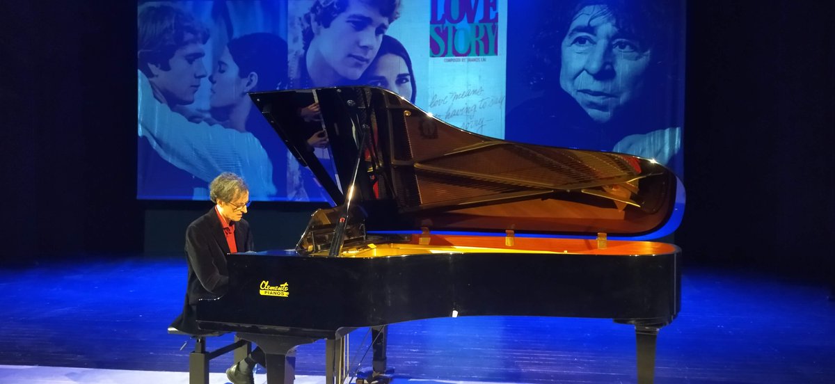 I was glad to pay tribute to Academy award winner, Francis Lai, during a film music concert in Spain performing his music theme from "Love Story", which won the Oscar in 1970. 

I was very sad when I learned of his death in 2018. Francis was a humble and generous person.