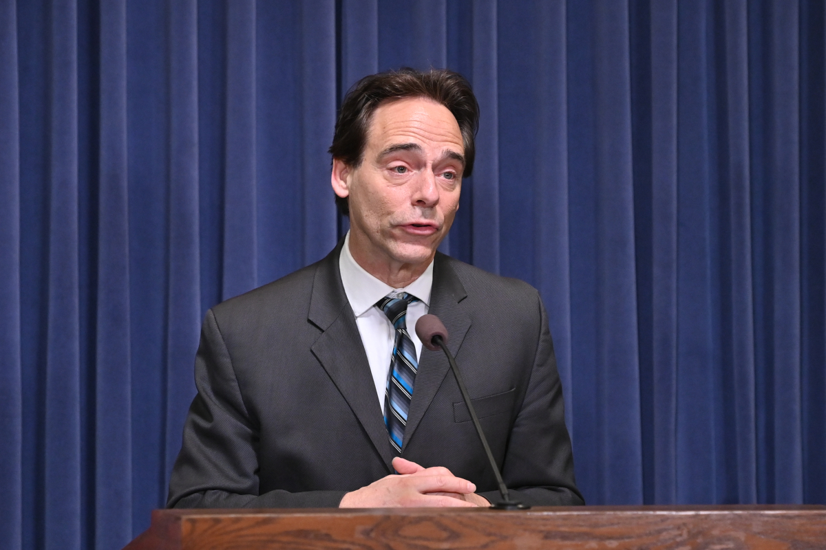 I passed a measure out of the Senate last week that would allow relevant work experience - in lieu of a bachelor's degree - to be considered when filling state job opportunities.
Read more here: tinyurl.com/StadelmanSB1884