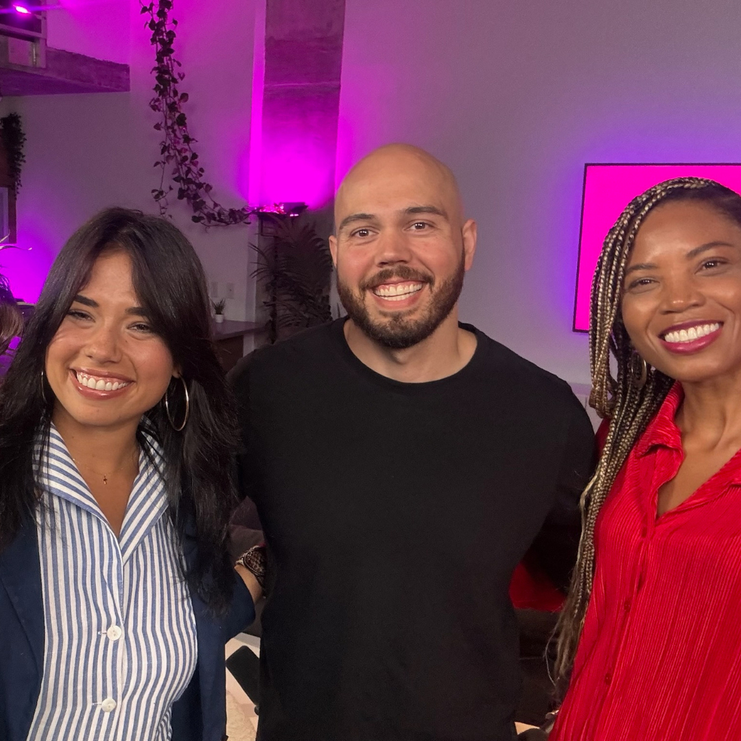 deniseedwardsco's tweet photo. It was such an inspiring day.

Recorded two incredible podcast episodes — one with @analysfalchuk for The Feminine Ledger and another with @melitsawaage.

Huge thanks to @themove.miami for the perfect space.

Grateful for these moments. Episodes dropping soon! https://t.co/jeyhlHs0Np