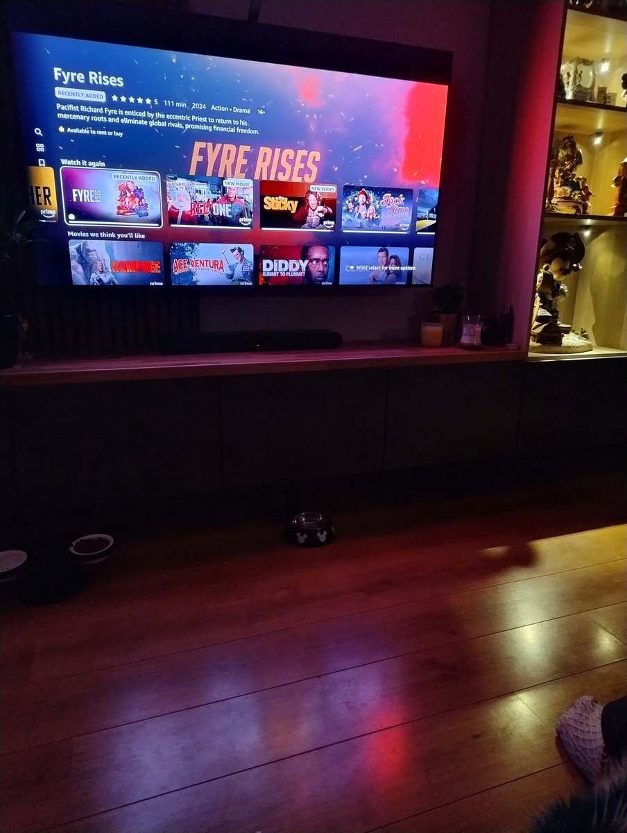 Have you seen Fyre Rises??? If so, please leave a quick review.🙏 We need to get at least 50 #filmreviews we only have 12 far 😭  It's free to do, just go to Amazon, search for Fyre Rises, click on reviews &amp; leave a quick review🙏 I'd be do grateful.❤️
 #indiefilm #filmreview
