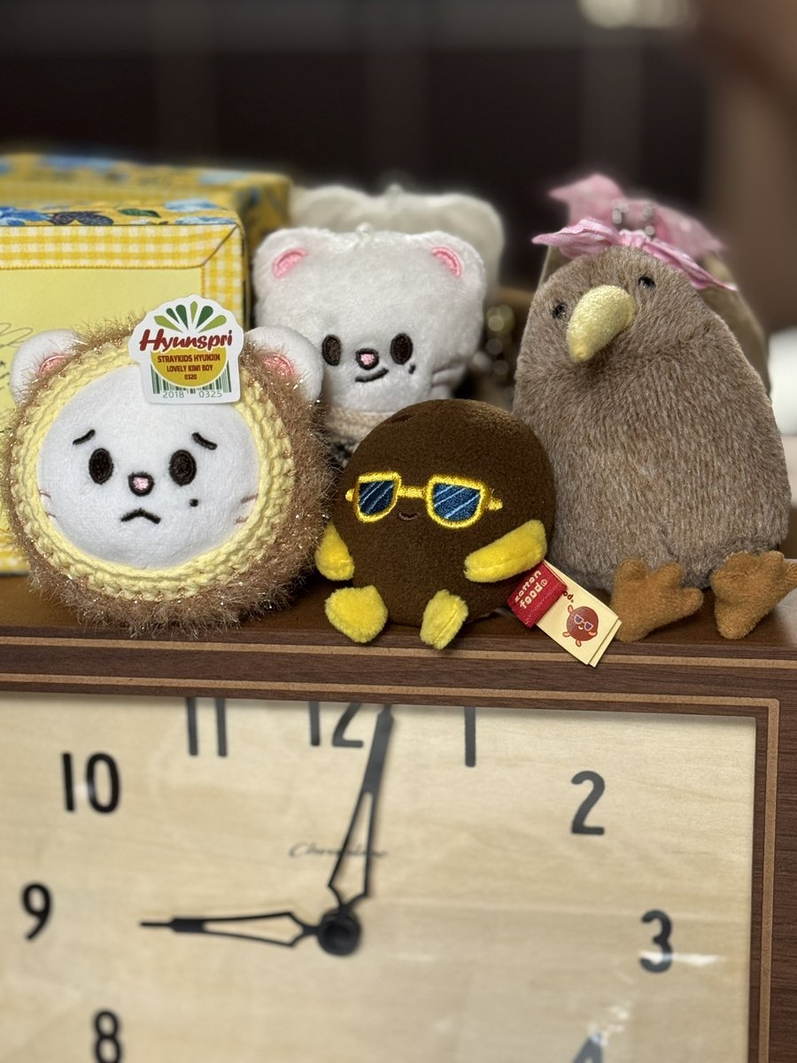 실물이 훨 이쁜데 ㅎ 
실도 짱짱하고 사이즈도 딱 맞고 넘넘 귀엽다  현진스프리 스티커도 주셨어 👍🏼🫶😊
<a href="/_jellymong/">젤리몽</a>