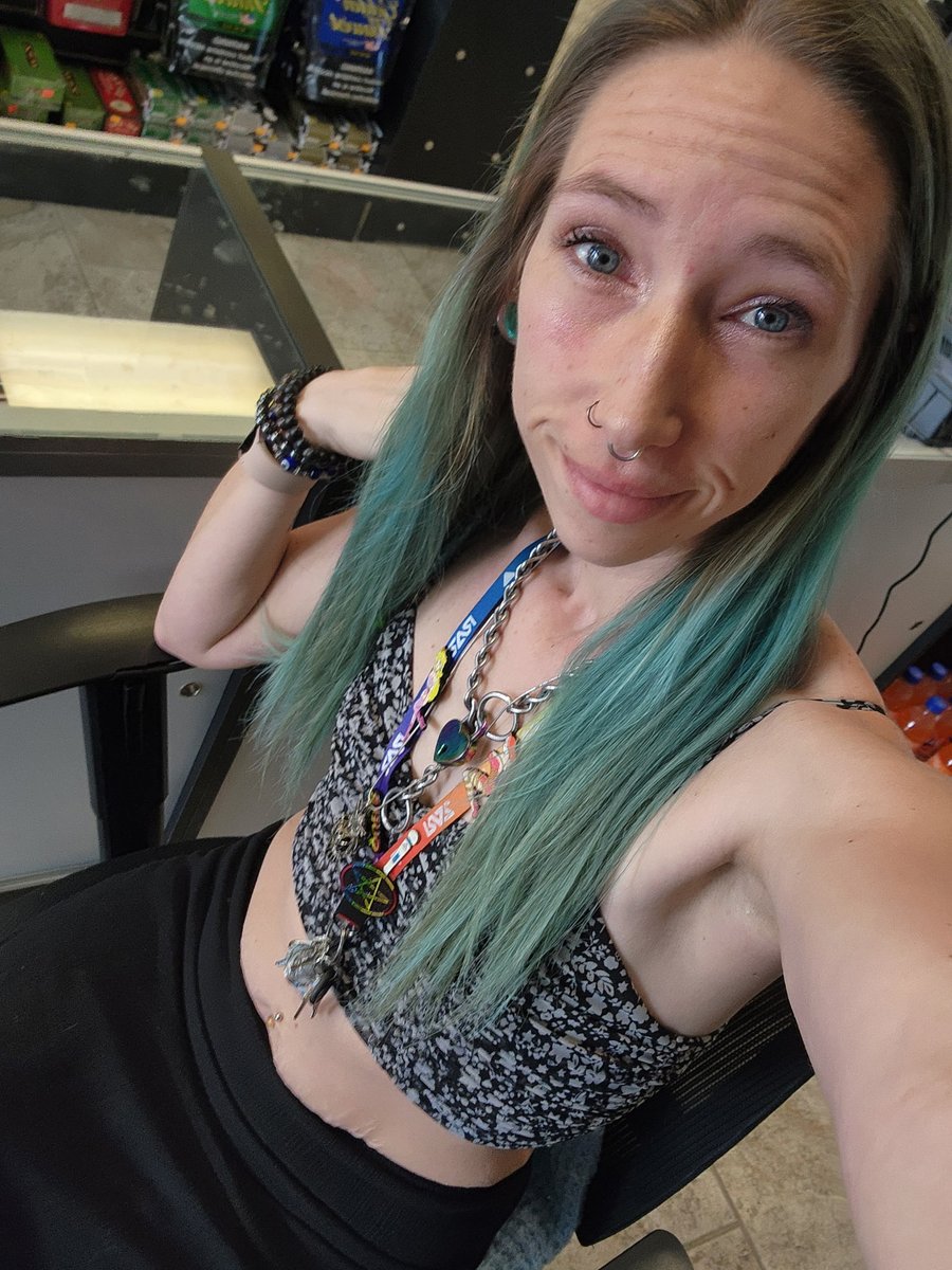 littleflake16's tweet photo. Sorry I've been MIA this week. Monday was my birthday ๐ ๐ฅณ ๐
Link in bio
#of #onlyfanz #onlyfansgirls #onlyfangirl #onlyfansmodel #onlyfanspage #onlyfansbabe #onlymilf #accountant #modellife #fyp #nsfw https://t.co/BYFE8h9EId