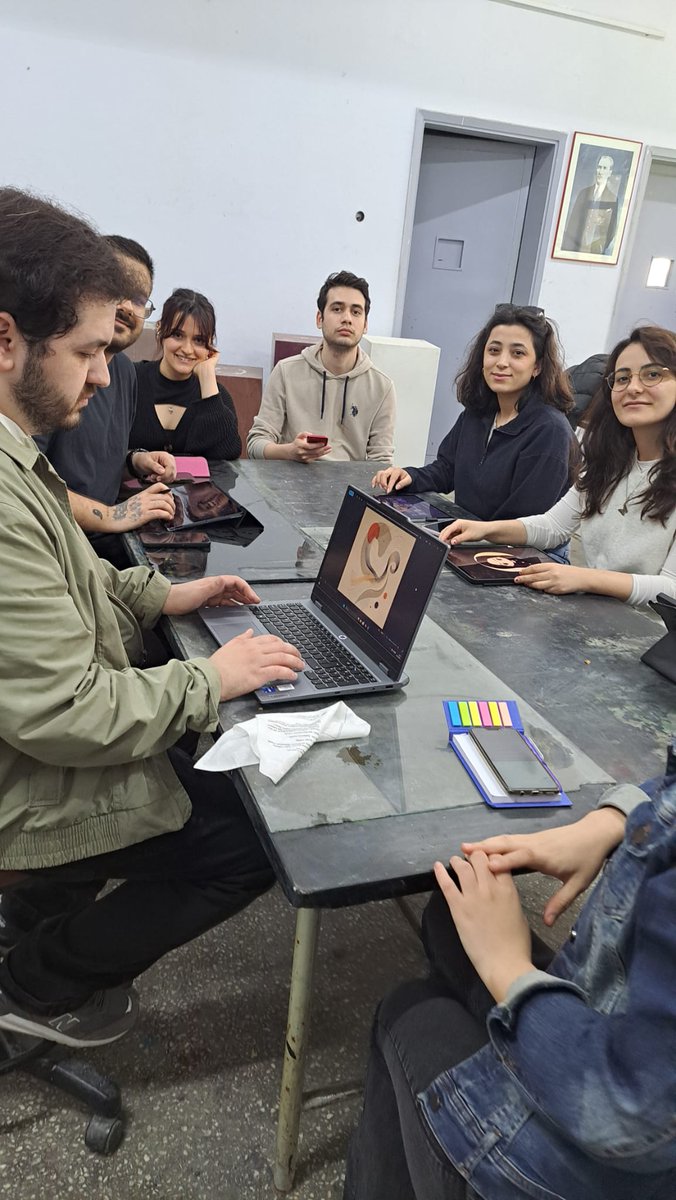deuegtbil's tweet photo. Öğrencilerimizle birlikte "Dijital Sanatta NFT Uygulamaları" atölyemizde yaratıcı anlar.
Dijital sanatın geleceğine adım atarken atölye boyunca hem öğrendiler hem de ürettiler.
#NFTAtölyesi #DijitalSanat #YaratıcıGençlik #SanatveTeknoloji #NFTWorkshop #YeniMedyaSanatı https://t.co/1lWAuY11mN