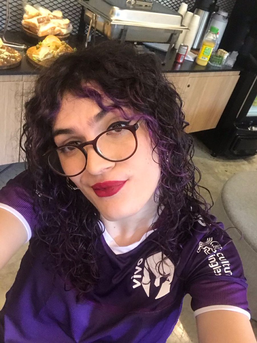 seijulol's tweet image. Nosso tempo não foi muito longo, mas agradeço. Tive muito orgulho de vestir a camisa do início ao fim dando meu melhor sempre. Desejo um bom futuro
Enfim, nos veremos de novo, obrigada VKS pela oportunidade e obrigada torcida, que sempre me abraçou 💜💜💜