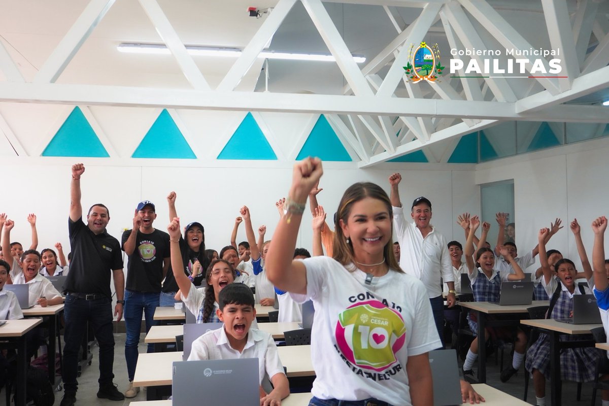 prensaalcaldiap's tweet photo. ¡Un gran día en Pailitas! 
Celebramos la inauguración de una Mega Aula en la I.E. Colcarmen, rendimos homenaje a las víctimas del conflicto armado y dimos la bienvenida al gas natural en Palestina y La Floresta. ¡Gracias a la Gobernadora y al Alcalde @ElChamoPailitas https://t.co/noLse4xC4h