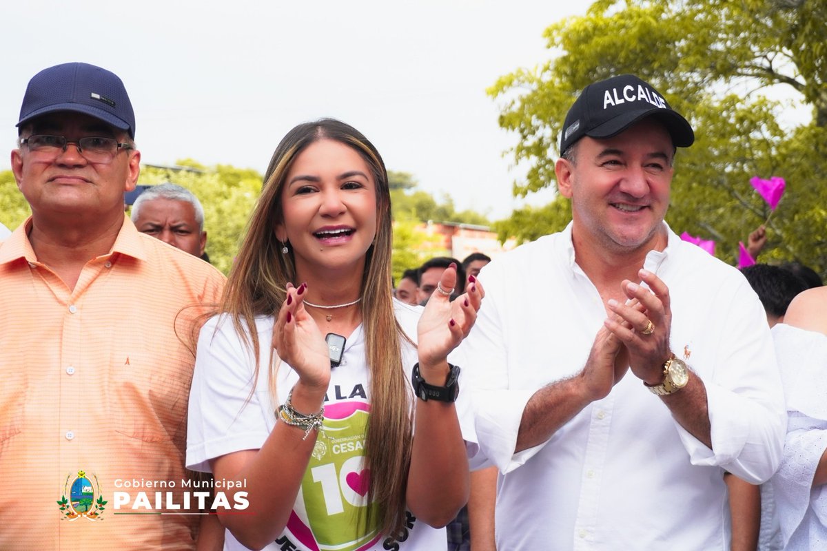 prensaalcaldiap's tweet photo. ¡Un gran día en Pailitas! 
Celebramos la inauguración de una Mega Aula en la I.E. Colcarmen, rendimos homenaje a las víctimas del conflicto armado y dimos la bienvenida al gas natural en Palestina y La Floresta. ¡Gracias a la Gobernadora y al Alcalde @ElChamoPailitas https://t.co/noLse4xC4h