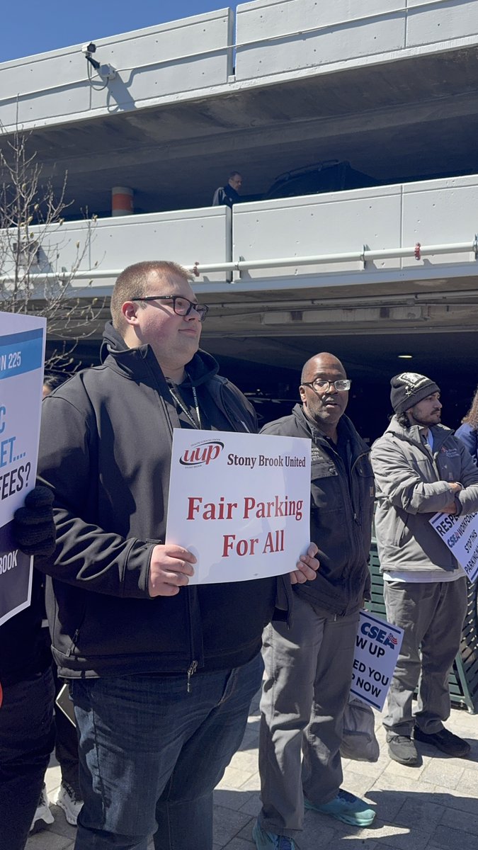 News 12 Long Island attended our multi-union rally yesterday at SUNY Stony Brook, where the message from PEF members in Division 225 was clear: Stop messing around with hospital parking!
longisland.news12.com/stony-brook-em…