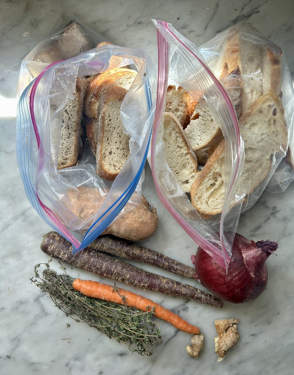 spiceboxtravels's tweet photo. In #ThriveKitchenAtHome @KPSanFrancisco we turned past-prime ingredients into something wonderful. Eating #plantbased is good for you + the planet.
Learn to cook, or schedule a 1:1 #culinarymedicine consult! I’d love to help you improve your health, deliciously. 415-833-7808 https://t.co/OA4Toicv55
