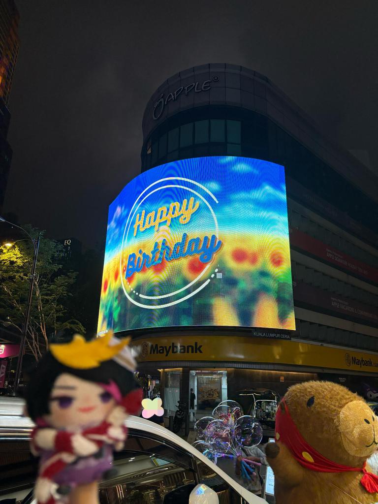 llsheall's tweet photo. capybara here to celebrate too ππ
#KaniDayinMsia #LucaPOGDay2025 #BriskoBDAY2025 https://t.co/Qo1Q0rG5eL