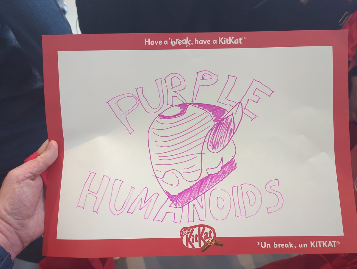 C'est le 2e jour #lfldays aujourd'hui, aux Arènes d'Evry que je découvre !
Aller <a href="/GameWardTeam/">GameWard</a>, les <a href="/PHumanoids/">Purple Humanoids</a> sont là ! #FaceEverything