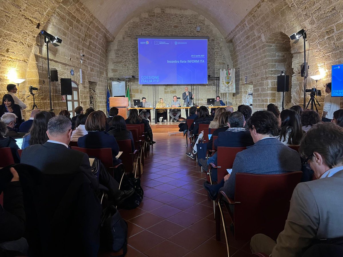 OpenCoesione's tweet photo. L'appuntamento di Mesagne rappresenta un'occasione importante per il confronto e l'aggiornamento sulle strategie di comunicazione e le numerose attività della rete [2/2]

#CoesioneItalia #InformITA #EuinmyRegion https://t.co/N9yxwHwvAw